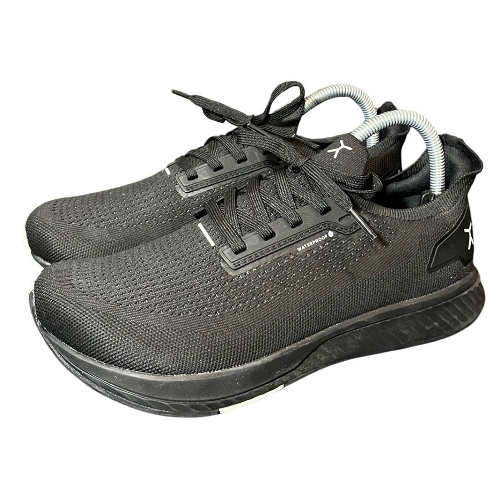 Flux Footwear Adapt Runner Men 8.5 Women 10 Black Waterproof Minimalist Shoes